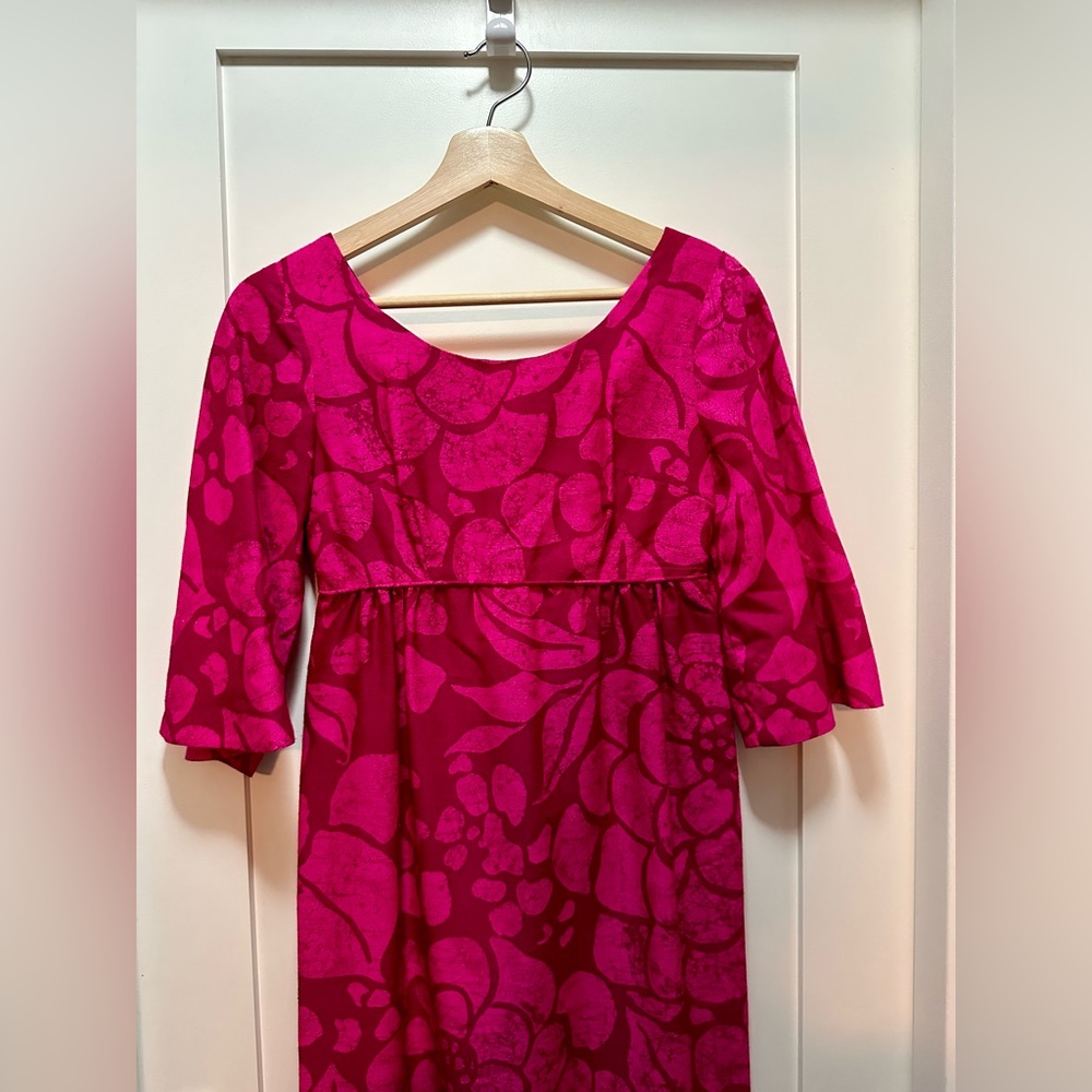 XS Vintage 1970’s Floral Hot Pink Maxi - Pomare Tahiti Hawaii boho bohemian